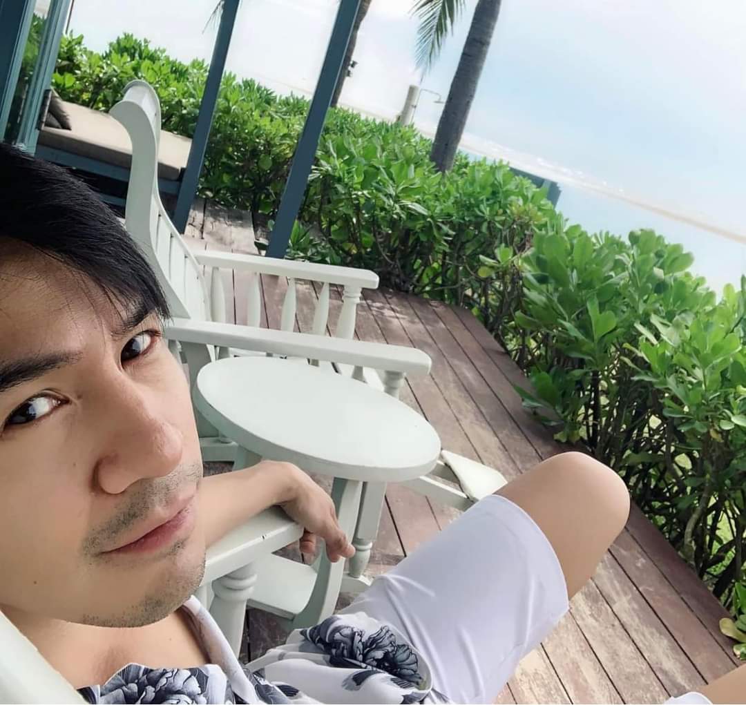 P_somzaap's tweet photo. ยังดีที่ให้เห็นเสี้ยวหน้าบ้าง
🙄ถ้ให้เห็นทั้งตัวกลัวเมียช๊อกแหละ

#popezaap https://t.co/TkJqAv4gPe