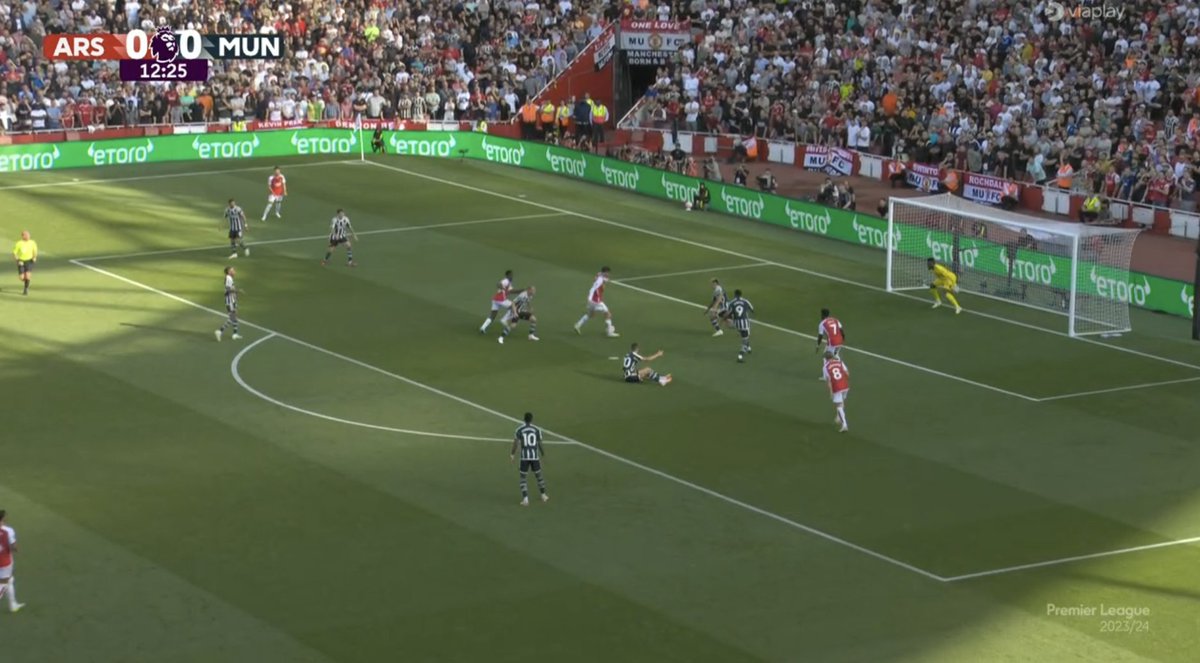 Yang katanya pemain seharga £70m. 🤭