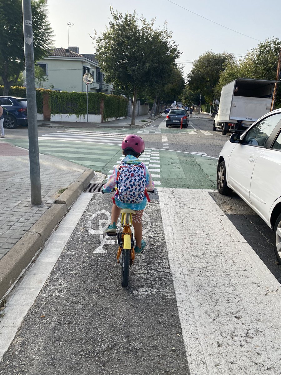 Charlie White tweet media