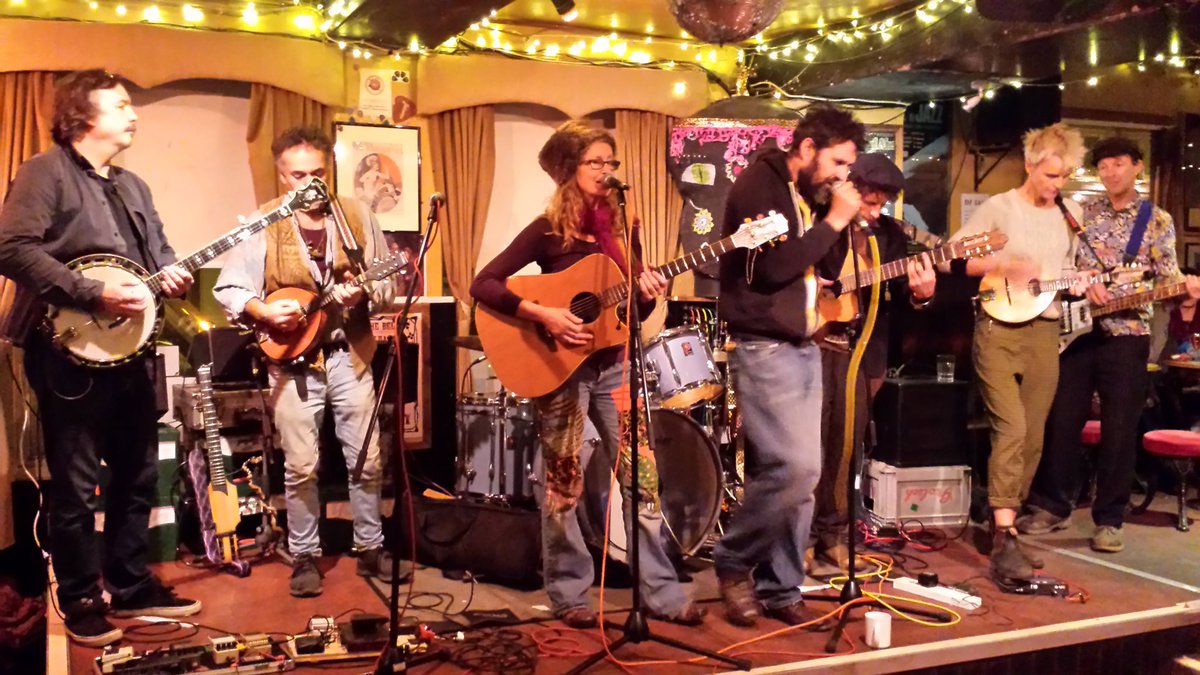 Tonight at 9 we have live music from Shak Shak.

There we were sadly writing this crew off as casualties of the bad years, but, no, here they are again. Everything feels better for a while at least. Ska, Afro, festy/traveller anthems, just plain old fashioned fun.

A lot of fun!