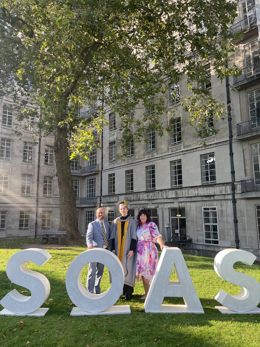 Mark_bingo_Read's tweet photo. Brilliant days yesterday @kieranr_1 graduation. Sooo proud! β€οΈβ€οΈ @SOAS #SOASGrad https://t.co/RcWFxtyh3S