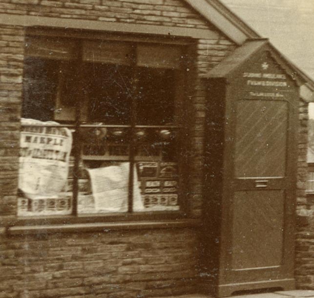 Early 20th century Buxton Road. Zoom in to see a wealth of detail. #Derbyshire #Furness Vale