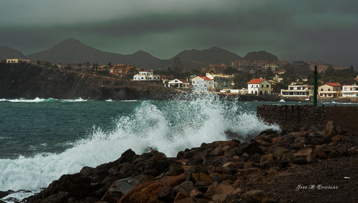 El mar Mediterráneo mostrando su genio en Cabo de Palos.

#cabodepalos #Cartagena #fotografia