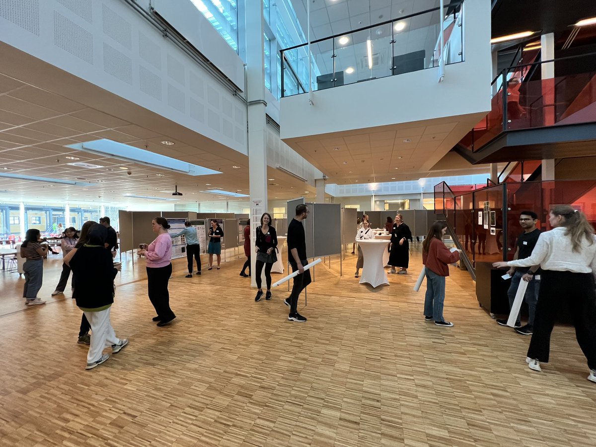 KjetilTasken's tweet image. We have the ICR #Scienceday today at @Oslounivsykehus. &amp;gt;265 people and &amp;gt;120 posters. We are going to spend the whole discussing our own Science 😊. Just starting.