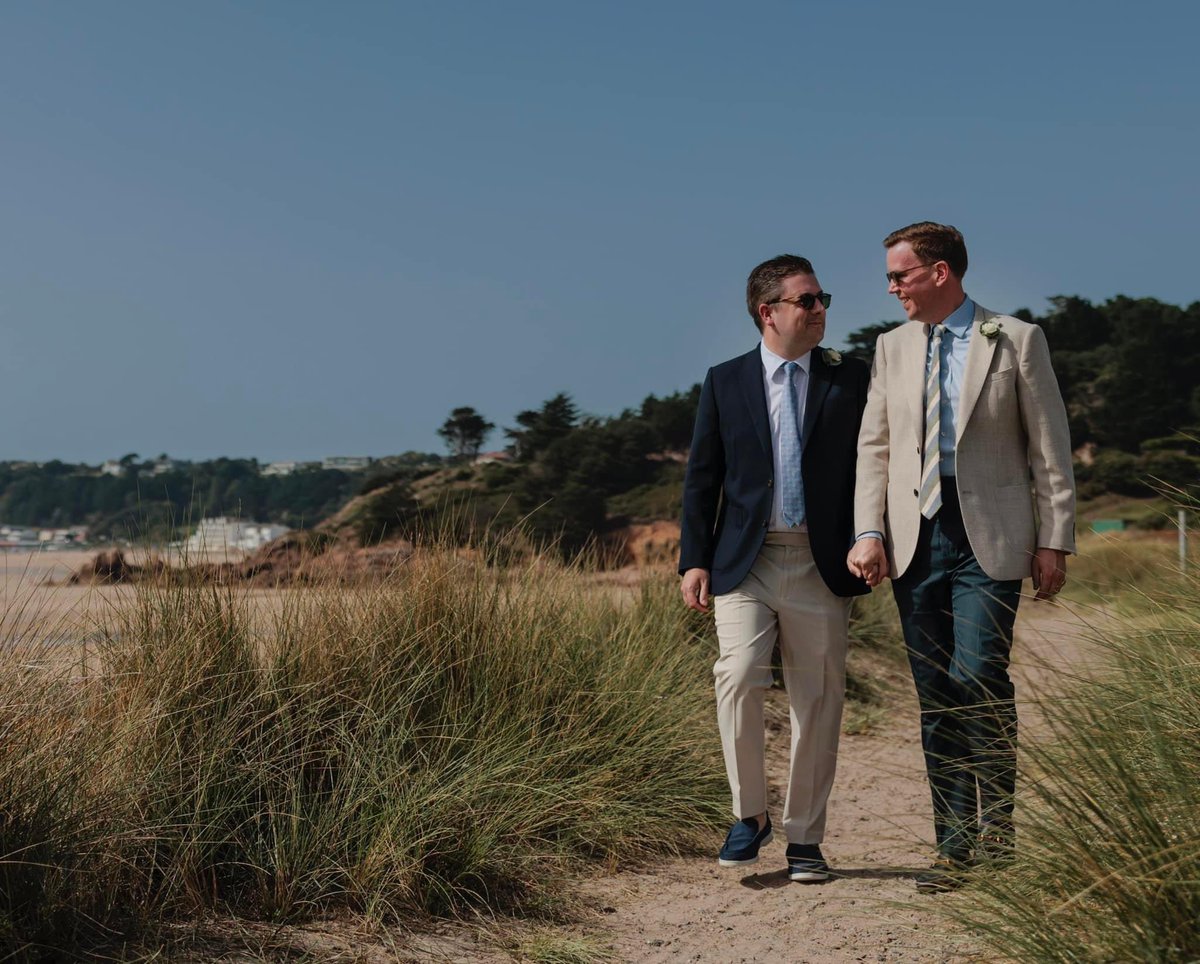 Allán Laville 🏳️‍🌈 tweet media