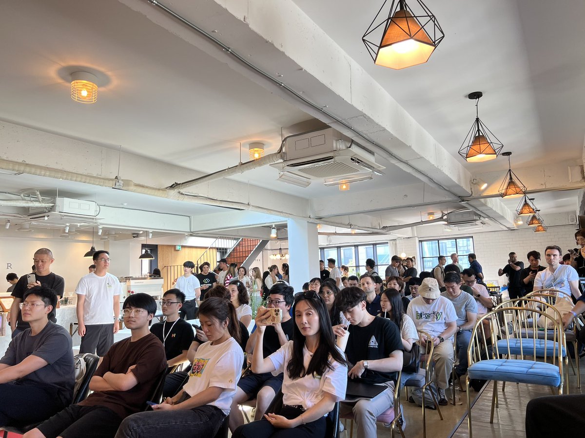 LelandVentures's tweet photo. Great to see many people at #BlockBuzzMeetup #KBW2023 .
Very appreciate 😘😘 https://t.co/L79HEeHrxv