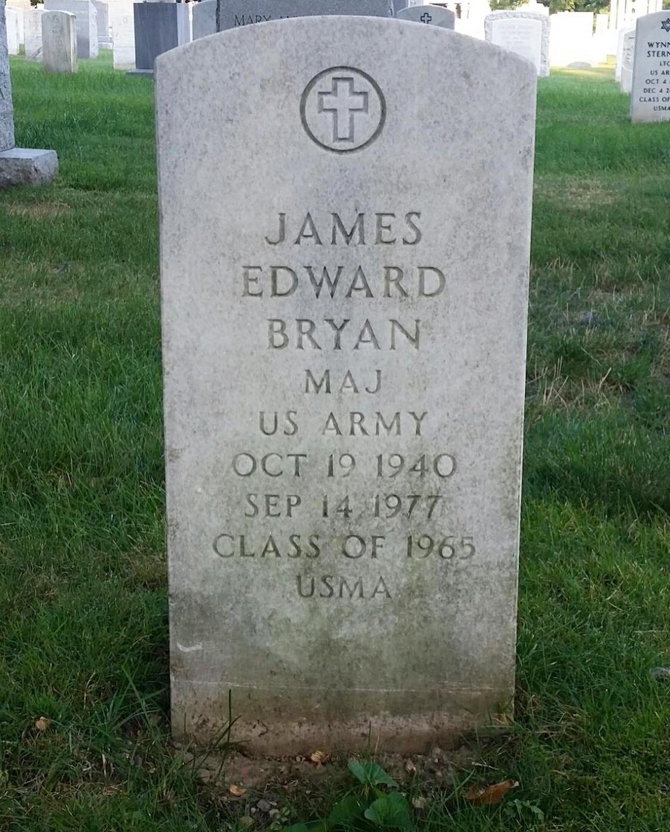 op_hawkeye's tweet photo. 9.6.1977 ~ MAJ James Bryan ๐บ๐ธ
#OpHawkeyeRemembers #JamesBryan #USMA #82ndAirborne #75thRangerRegiment <1> #SilverStar #BronzeStar #RLTW #SuaSponte #Operation_Hawkeye
๐ https://t.co/HO0zuekyKp
๐ https://t.co/nV0KGLSv4S
๐ https://t.co/qBzAzV4BCo
๐ https://t.co/Eh1tB2tqb0 https://t.co/mm1TWh6Cud