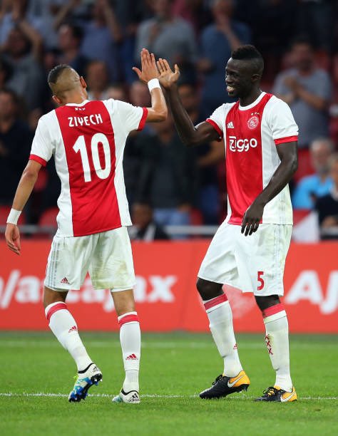 🔥📸 Artık Galatasaray forması için ter dökecekler.. Hakim Ziyech & Davinson Sanchez! 💪