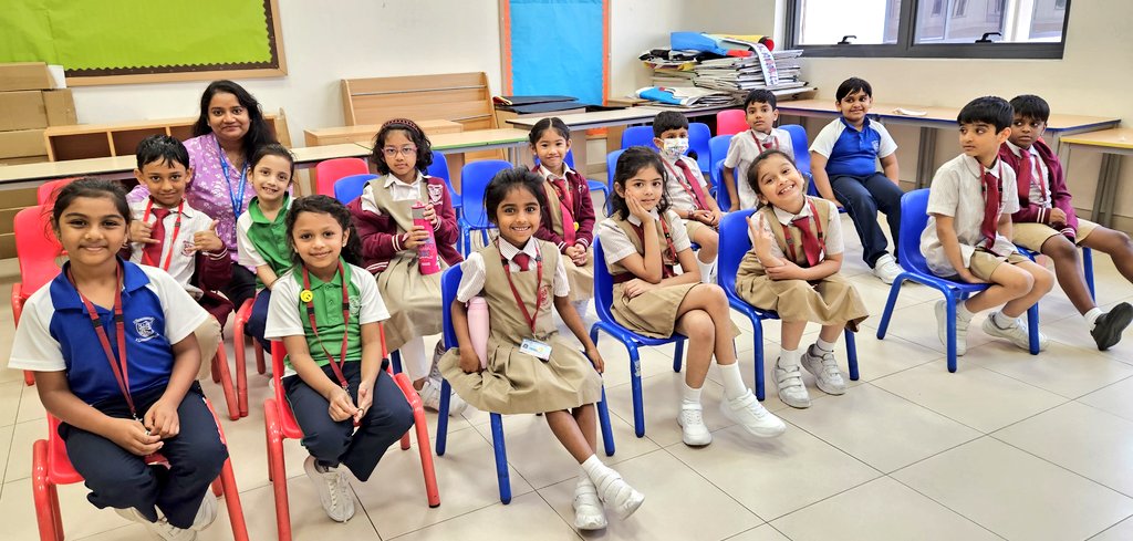 The sweet songbirds of grades 1 and 2 sounded better than ever in today's #NMSPACTChoir #PitchPerfect session 😀 Can't believe the amount of energy they still have at the end of the day! 👏🏽 <a href="/NmsPact/">NMS_PACT</a> <a href="/gemsnms_alkhail/">GEMS NMS Alkhail</a>
