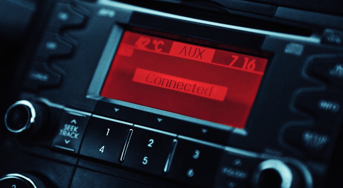 gzumeta's tweet image. ✔️La #radio marca terreno ante el #podcast en EE.UU.
▶️Nuevo estudio de @edisonresearch 
👉@aorrantiah: “La radio sigue manteniendo su fortaleza”
👉Sigue reinando en los coches
🟦Vía @LinkedIn 
🔴gorkazumeta.com/2023/09/la-rad…