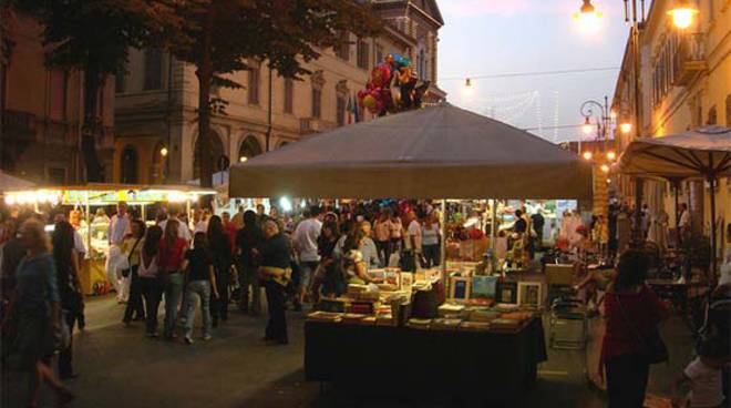 7per24's tweet photo. Madonnina aiutali tu quelli della Giareda a rinnovare un po' la festa uguale da decenni. Ecco comunque il programma - https://t.co/lvasgYszTz https://t.co/ZqNoCLG6Q8