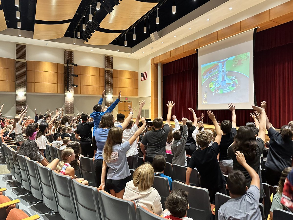 MrsViscariello's tweet image. It’s that time of year! Yup, who wants some magazines or delicious cookie dough? Our students love the ducks! @WilsonSchlDist @CRada_WWMS