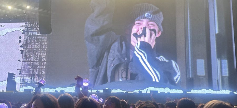 sounds_of_cheol's tweet image. 🍒: "successful fan, scoups"