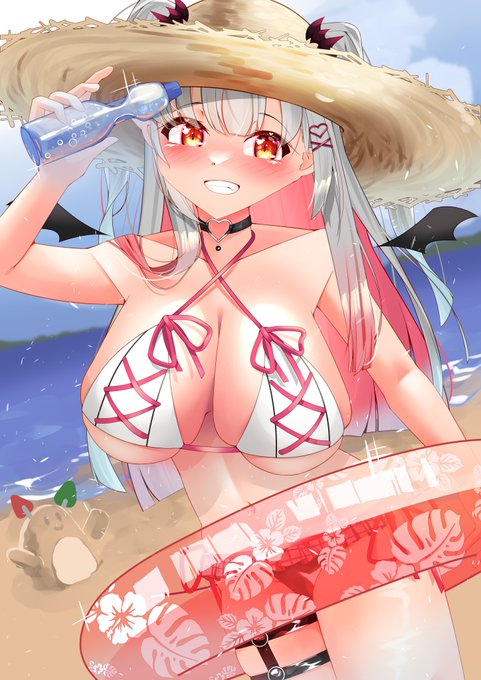 #夏が終わりそうだし今年描いた水着絵を貼ろう 
三枚も水着描いてた 