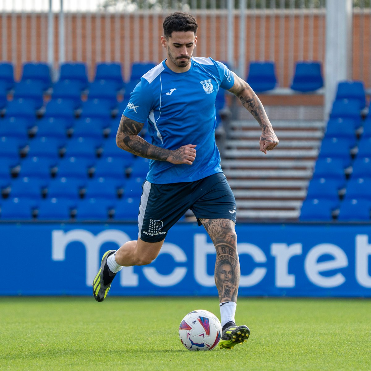 CDLeganes's tweet photo. 📸🔛 @Migueldlfuente9 🦁 https://t.co/2viCwGOzGE