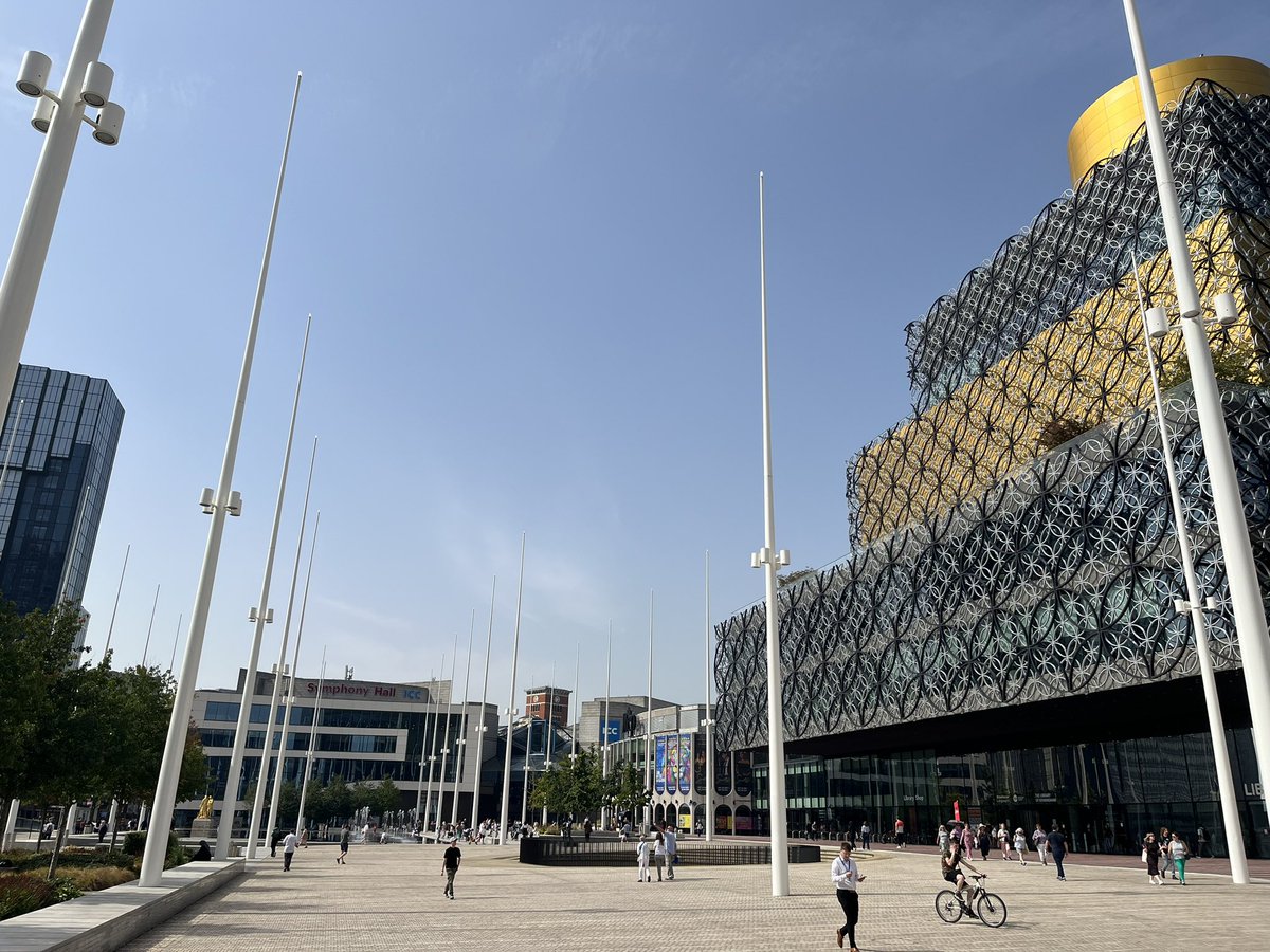 Vanti (@teamvanti) on Twitter photo We're soaking up the sun in Centenary Square surrounded by local landmarks which all feature a bit of the Vanti magic! The #Birmingham Rep, Symphony Hall, the Library of Birmingham and One Centenary Way, one of the city's first #smartbuildings and part of <a href="/ParadiseBham/">Paradise Birmingham</a>. We're soaking up the sun in Centenary Square surrounded by local landmarks which all feature a bit of the Vanti magic! The #Birmingham Rep, Symphony Hall, the Library of Birmingham and One Centenary Way, one of the city's first #smartbuildings and part of <a href="/ParadiseBham/">Paradise Birmingham</a>.