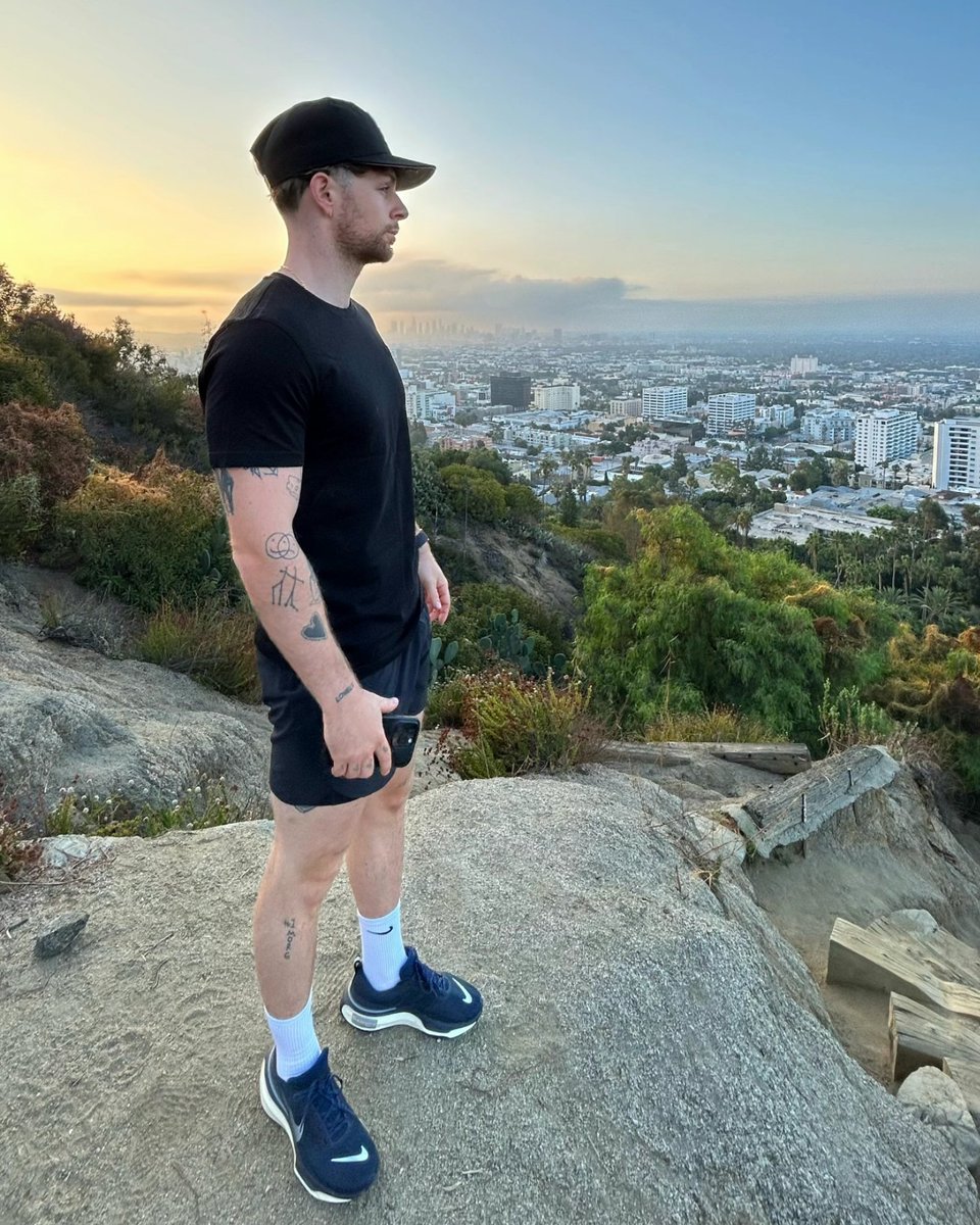 Landed in LA to start the process of what I hope is the start of the next chapter of NEW MUSIC ☀️ I'm not holding back and I'm not stopping til it's the best I've ever made 💚