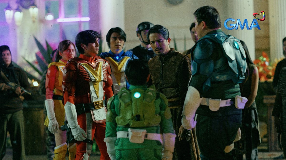 VoltesVLegacy's tweet photo. THE ARMSTRONG BROTHERS ARE FINALLY REUNITED WITH THEIR FATHER! #VoltesVLegacy #V5LegacyTagapagligtas

Visit https://t.co/B70KO7CbUe for more updates! https://t.co/eHWwgU6O6E