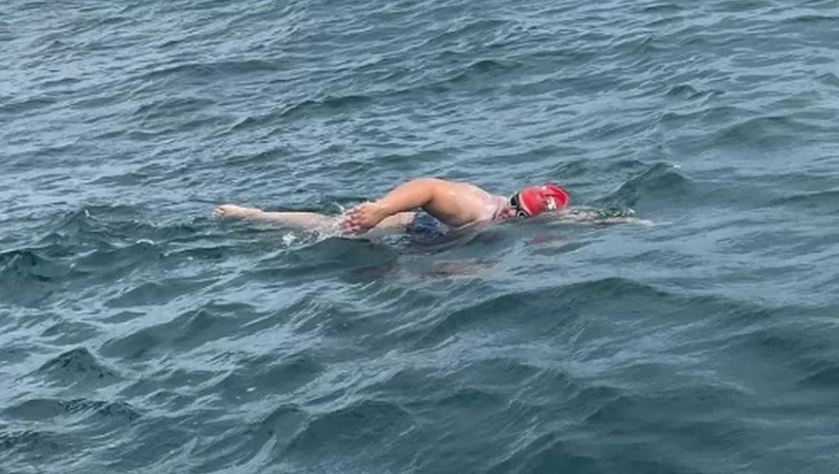 FriendsBaths's tweet photo. Congratulations to #disabled marathon #swimmer, STA open water coach & @outdoor_swimmer columnist, Sophie Etheridge who's completed the longest ever 1-way solo English Channel #swim using only the power of her arms in 29h 4m (pending ratification).
#femaleathlete #channelrecord https://t.co/FJGlgWrW38