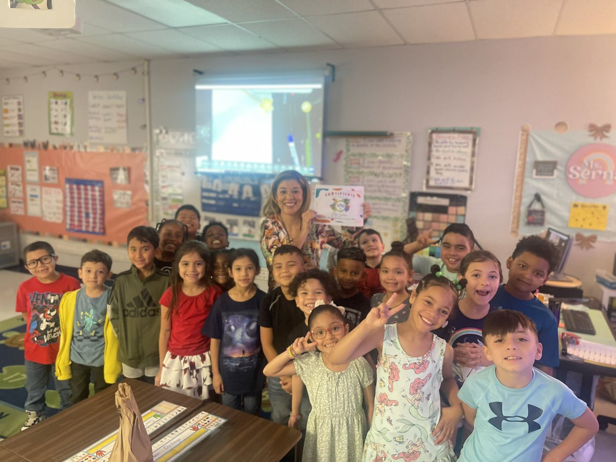 MsMastersinEDU's tweet photo. Congrats to @MSerna116 on getting 100% of her families connected on @ClassDojo! We appreciate you going above and beyond to build relationships and communicate with our Star families 🌟 https://t.co/6B9UyzNGN4