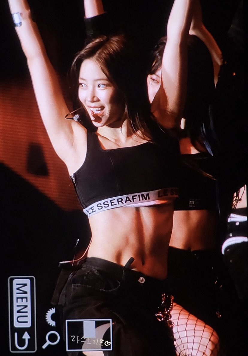 le sserafim pics on X: KAZUHA NAKAMURA..her abs OMG  t.colcHojF1PuL  X