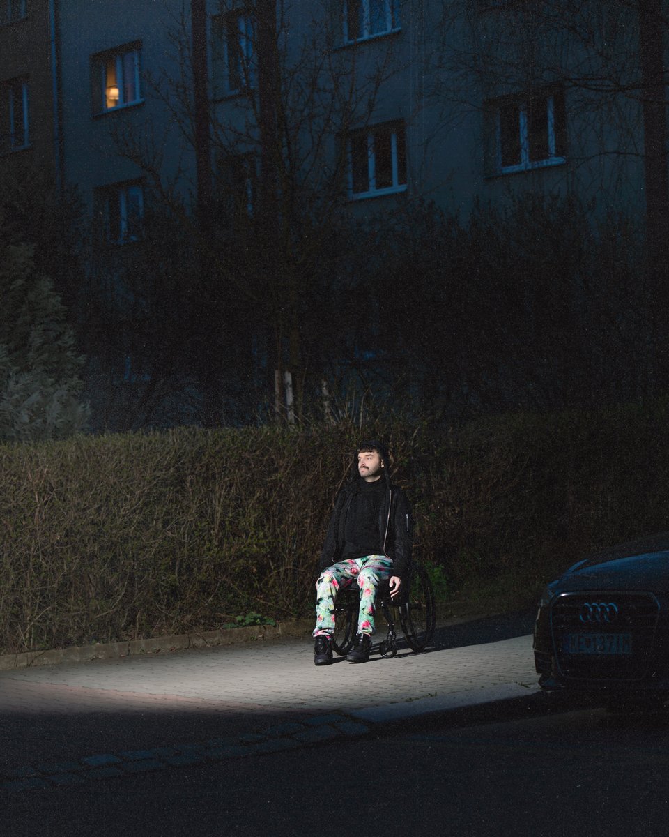 dnecko's tweet photo. Live dates:
14.9. Palác Akropolis, Praha
19.9. Kabinet Múz, Brno
20.10. Provoz, Ostrava

Guest: Dým

Come see us if you are around. Ticket links in bio.

Photo: Iryna Drahun https://t.co/tPDkrBIxqy