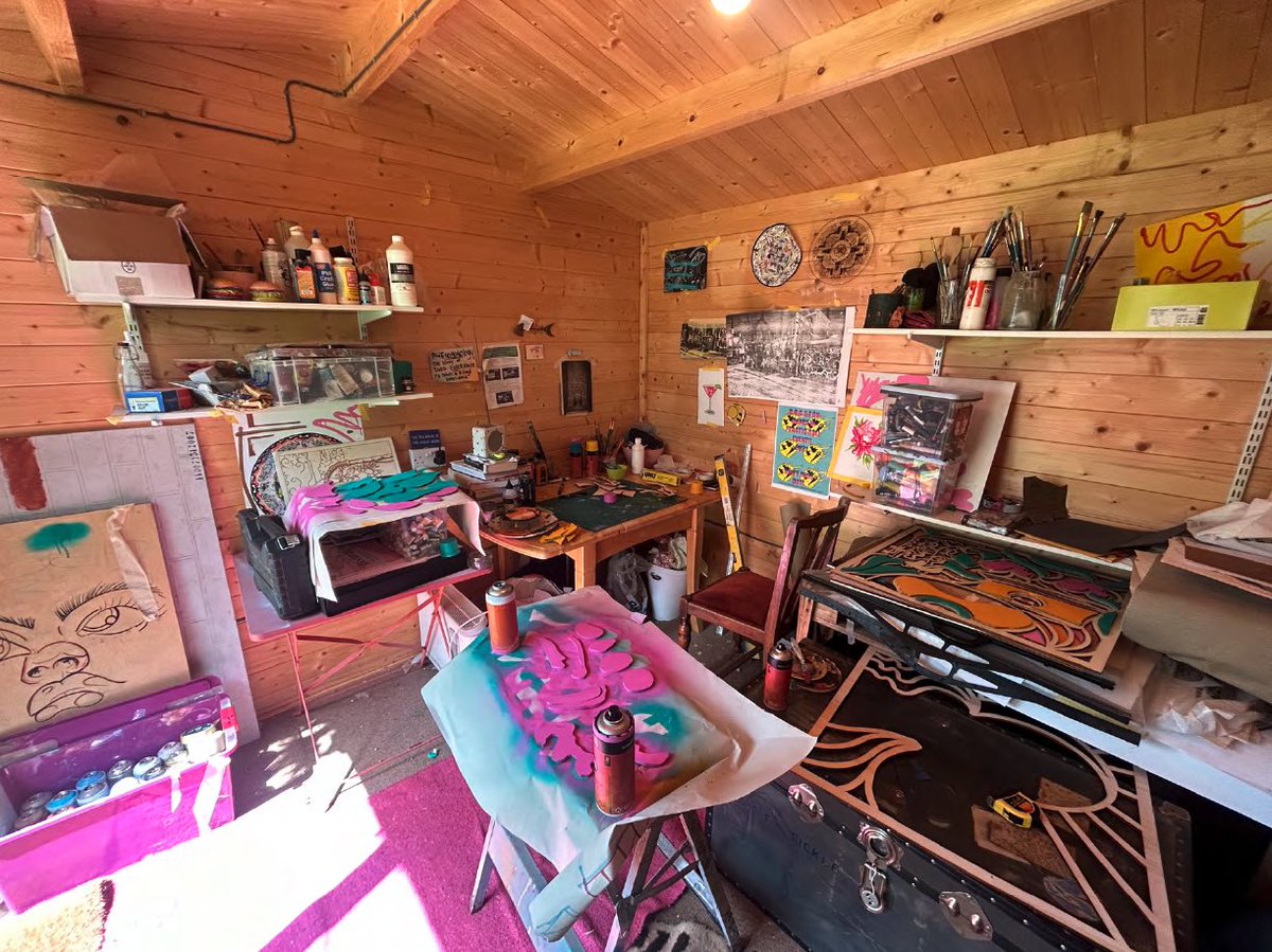 MA_DesignUWE's tweet image. Get ready for an interactive selfie extravaganza @UWEBristol MA Design Show! Lucy Davie's "Selfie Wall" is a custom-designed festival-inspired instillation. Come snap some festive selfies and explore other incredible custom design pieces. Don't miss it! 🌟 #MADegreeShow #craft