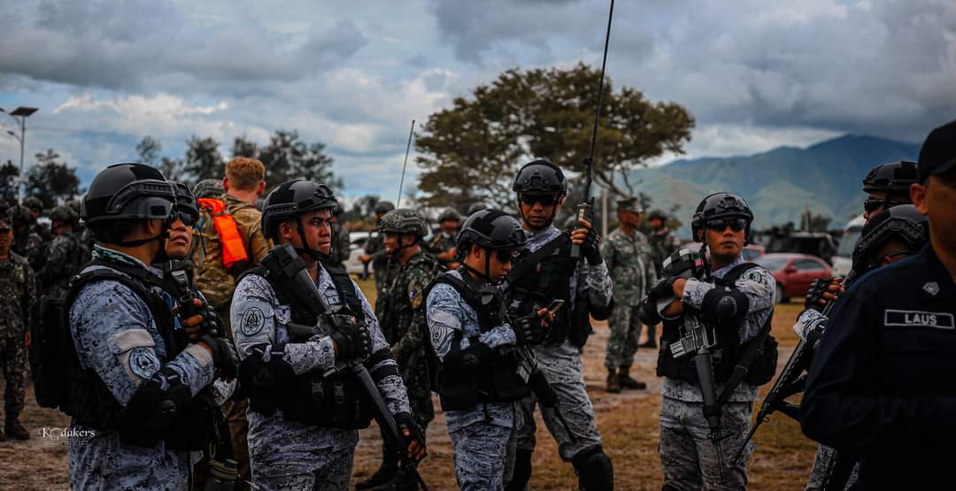 Philippine_Navy's tweet photo. SEABEES CAN DO | PH #Navy's Combat Engineers - the Seabees, take active part in #IPE23 Alon Exercise #ICYMI

📝📸: @CombatNaval 

#WeBuildWeFight ⚓️🐝
#NavyPartnerships
#ProtectingtheSeasSecuringOurFuture 
#ModernandMultiCapablePHNavy 
#AFPyoucanTRUST https://t.co/Fqfmml298Y