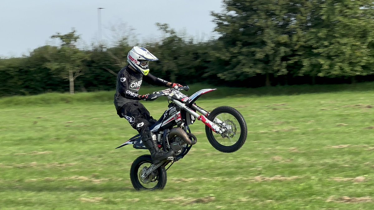 RDHRacing's tweet photo. Wheelie Wednesday 👍 https://t.co/lHg8tDxauC
