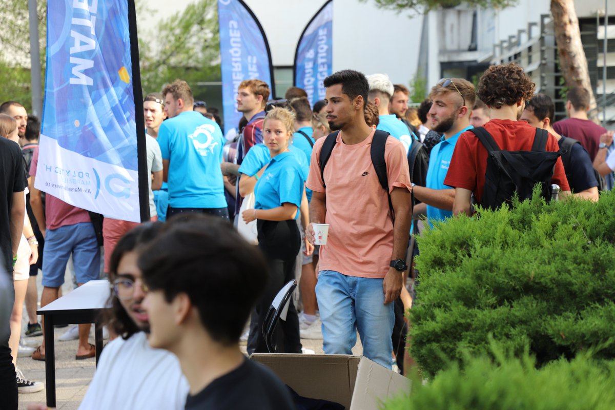 PolytechMars's tweet photo. Hier, nous avons accueilli avec enthousiasme les nouveaux étudiants de #PolytechMarseille ! 
📚📆 Une journée riche en émotions, en rencontres et en promesses pour cette nouvelle année 💡 Prêts à relever tous les défis qui se présentent ! 🚀  #NouvelleAnnée #rentree2023 https://t.co/ttlncWjnFQ