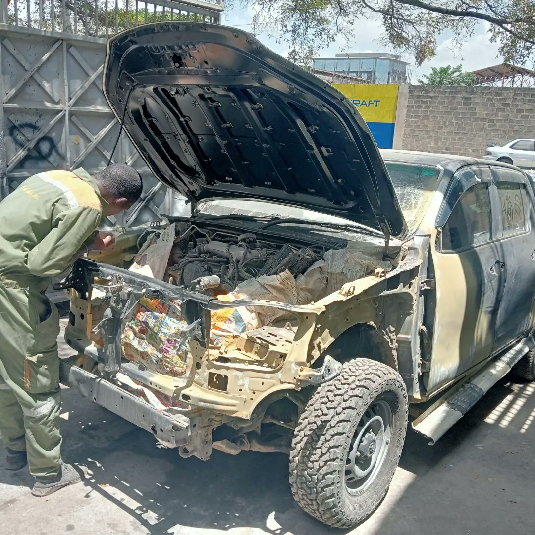 BoxNow_Auto_Ke's tweet photo. The Indestructable HILUX ππ₯ #Boxnow #BoxnowKE #SpaceYaMagari https://t.co/8Pj5aMTUTq