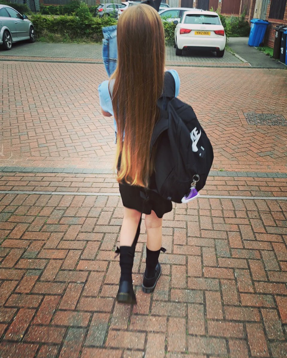 squashydoghead's tweet photo. Anxious as always going back,..couldn't stomach her breakfast as standard but knows she'll have a fab day once she's there 🩷
My growing up too quickly year 6'er 🎒📚
I'm so proud of you ❤️
@MissRitchieKWP @KingswoodParksP
Go shine this little light of mine ✨️ https://t.co/E1zgzwxOAr