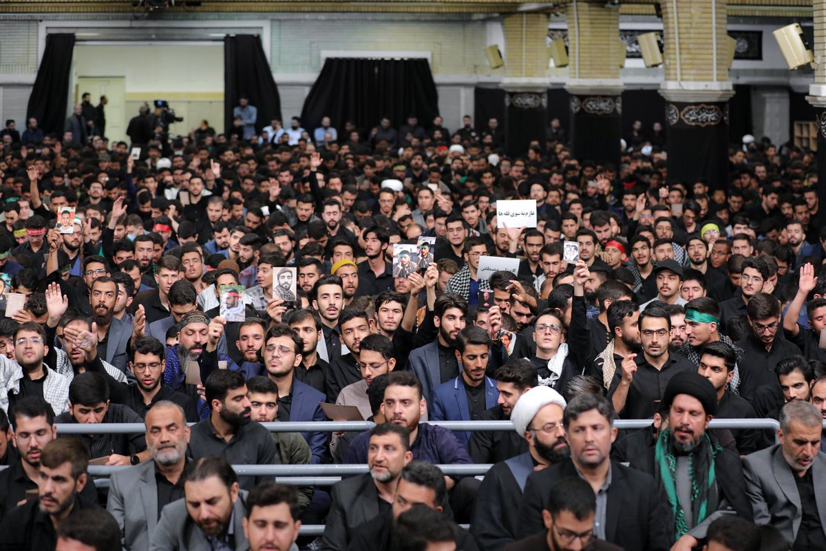 Khamenei_m's tweet photo. 📸 On the occasion of the Arbaeen (40th) of the martyrdom of Imam Hussain (pbuh), the Leader of the Islamic Revolution, Ayatollah Khamenei, attended a mourning ceremony in the Imam Khomeini Hussainiyah on Wednesday, September 6, 2023. 

https://t.co/FP9OiVvnoe https://t.co/PfVSvcG6RW