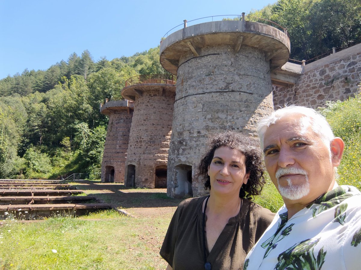 DondeVamosEva's tweet photo. Sin planificarlo #Zerain se cruzó en nuestro camino
Uno de los pueblos con mayor encanto de #Euskadi situado en el corazón rural #Guipuzcoa
¿Sabías que la familia de Goya era oriunda de aquí?
Minas, quesos, palacios, bolos y una prisión situada en un restaurante...
¡Fascinante! https://t.co/My0NCpTTsS