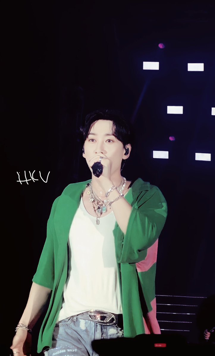 HelloHoen's tweet photo. 230902 photo by me
DElight Party in HCM 
#EUNHYUK #DElight_PartyinHCM #DnEDElightParty #DnE https://t.co/PghVyPNa87