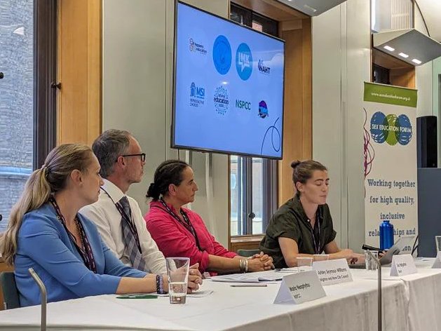 MariaNeo tweet media