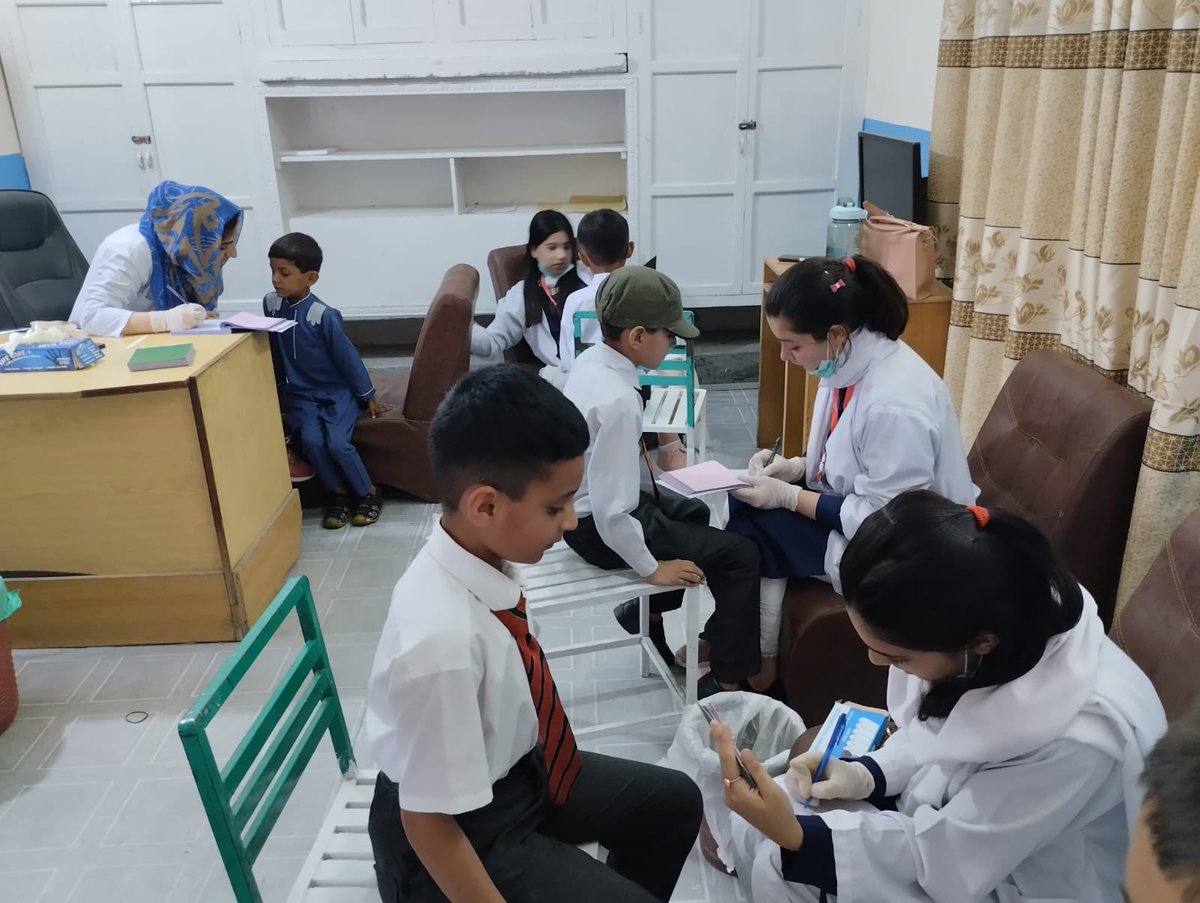 RMH_Officials's tweet photo. Exciting news! Dental Camps by Women Dental College Abbottabad &amp; Rehmat Memorial Dental Hospital offer free checkups &amp; oral health awareness to school children in Abbottabad, Mansehra, and Haripur from Sept 4-8, 2023. 30 thousand kids will get toothbrushes &amp; toothpaste too! https://t.co/6Ql2oFibc9