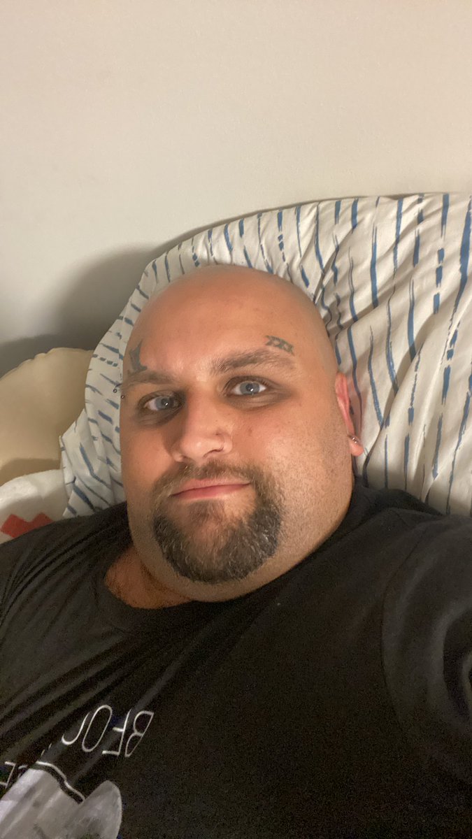 KyleOstrander89's tweet photo. SMASH OR PASS ? https://t.co/hqkdkDm3QO
