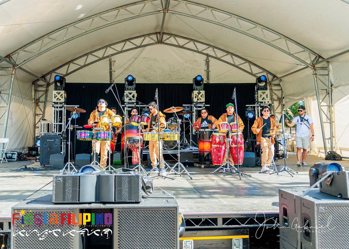 FiestaYYC's tweet image. Part 1 of Jam-packed Saturday.
Day 2 - September 1st.
The Cultural showcase brought beautiful colours and exhilarating beats!