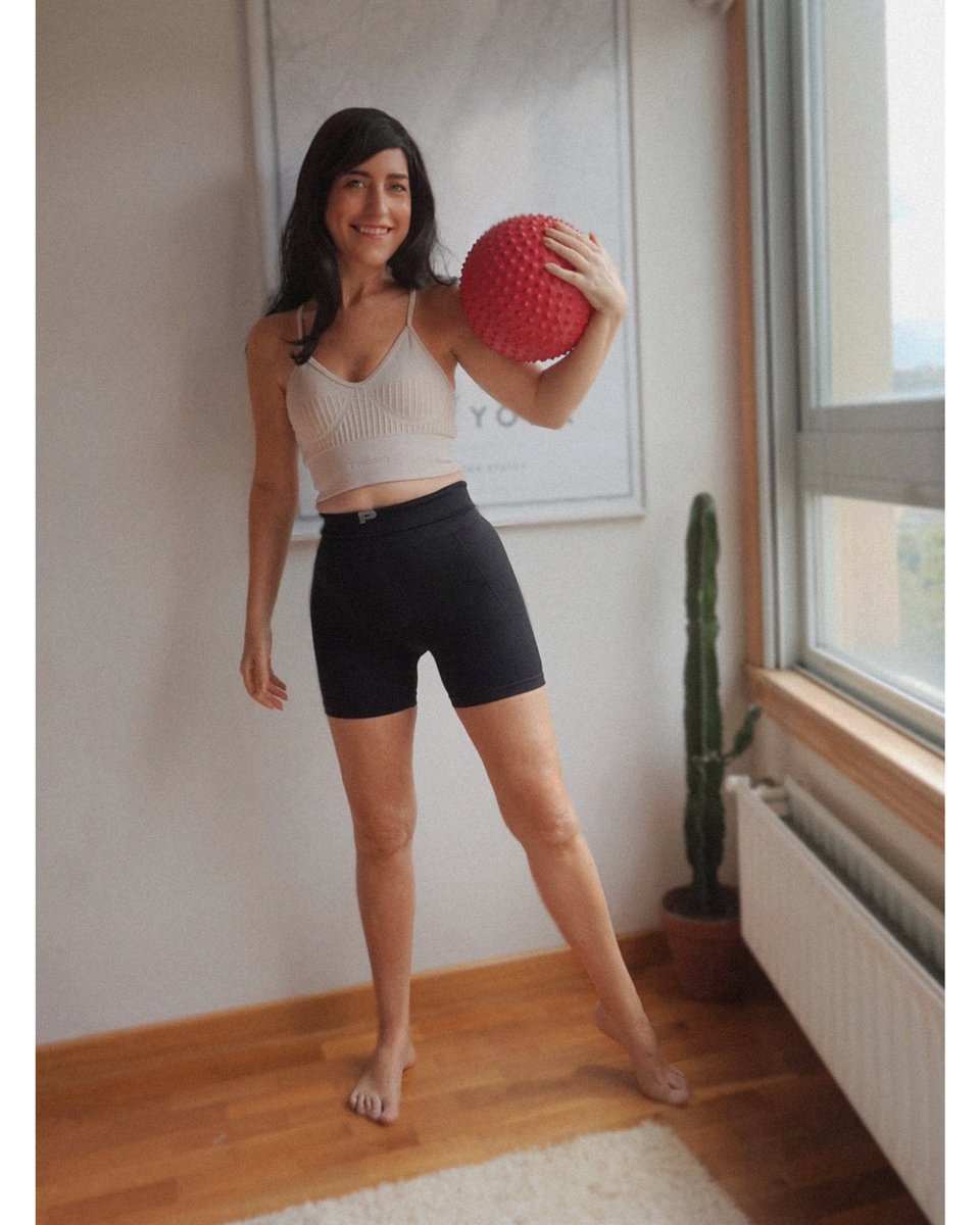 SandraMiau1876's tweet image. Retomar #yoga después de las vacaciones 🧘🏻‍♀️🫶Conjunto @prozisofficial 🖤

🔎 Suje deportivo: prozis.com/Lnx4
🔎 Pantalón prozis.com/KS95

@prozisespana #prozis #exceedyourself  #conjuntodeportivo #activewear #yogainspiration #yogalife #fitnessgoals #lifestyle #gym