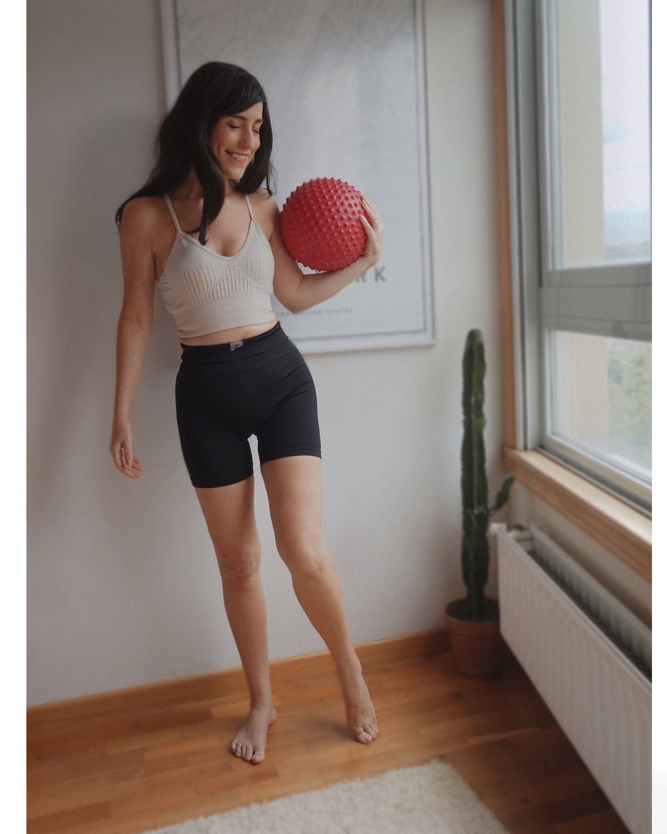SandraMiau1876's tweet image. Retomar #yoga después de las vacaciones 🧘🏻‍♀️🫶Conjunto @prozisofficial 🖤

🔎 Suje deportivo: prozis.com/Lnx4
🔎 Pantalón prozis.com/KS95

@prozisespana #prozis #exceedyourself  #conjuntodeportivo #activewear #yogainspiration #yogalife #fitnessgoals #lifestyle #gym