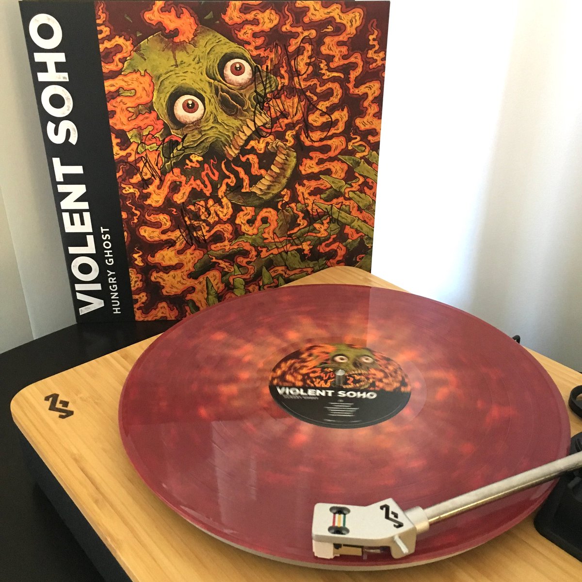 trentslatts's tweet photo. A decade of the best Aussie album #hellfuckyeah https://t.co/R3UfJ0ScuC