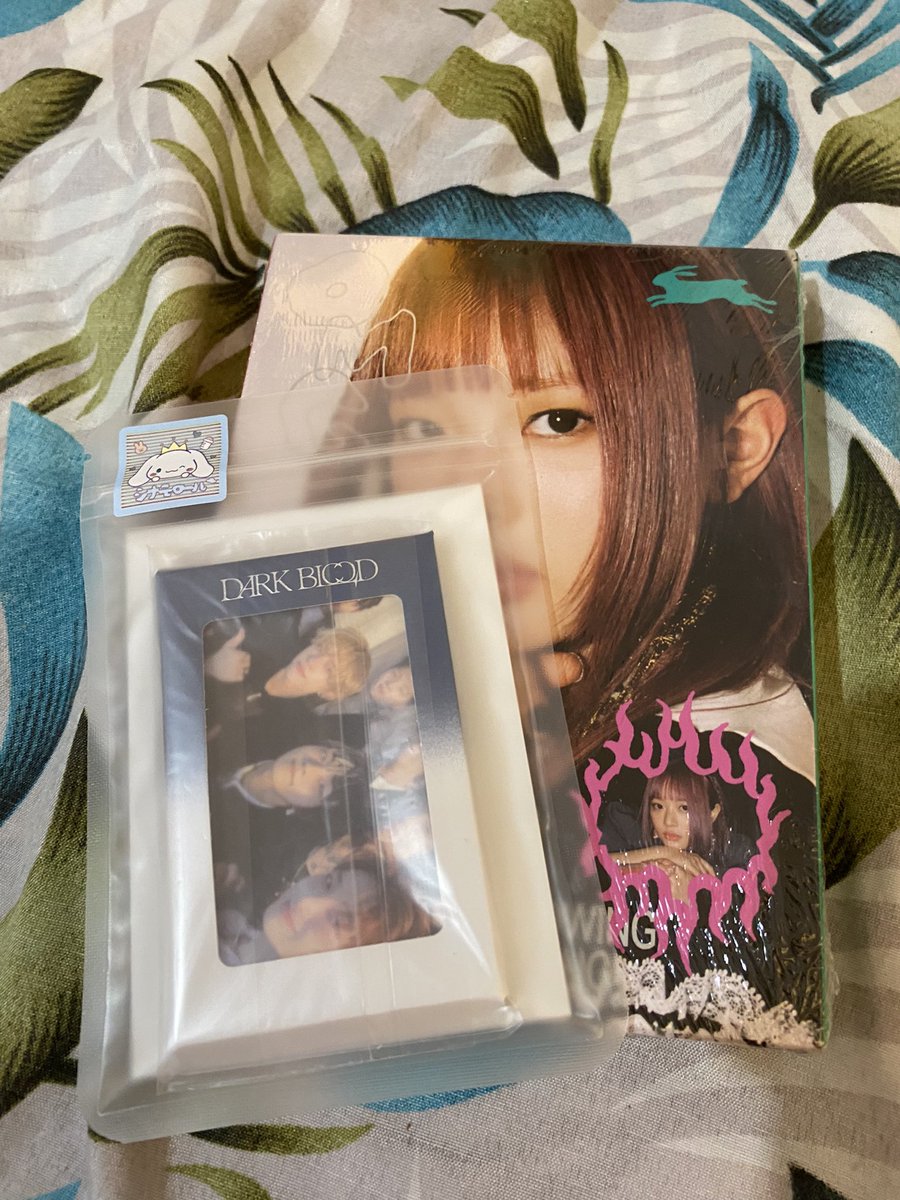 gleyanz's tweet photo. thank uuuuuaaaa i love the packaging so cute and nice😁😁👍 10/10 #frommallow @hellommallow <3 https://t.co/MKxJ5xzEk8