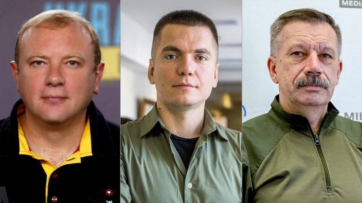 ❗️Заступники Міністра оборони Володимир Гаврилов, Віталій Дейнега та Андрій Шевченко написали заяви про відставку, вслід за Резніковим, — повідомив народний депутат Олексій Гончаренко.