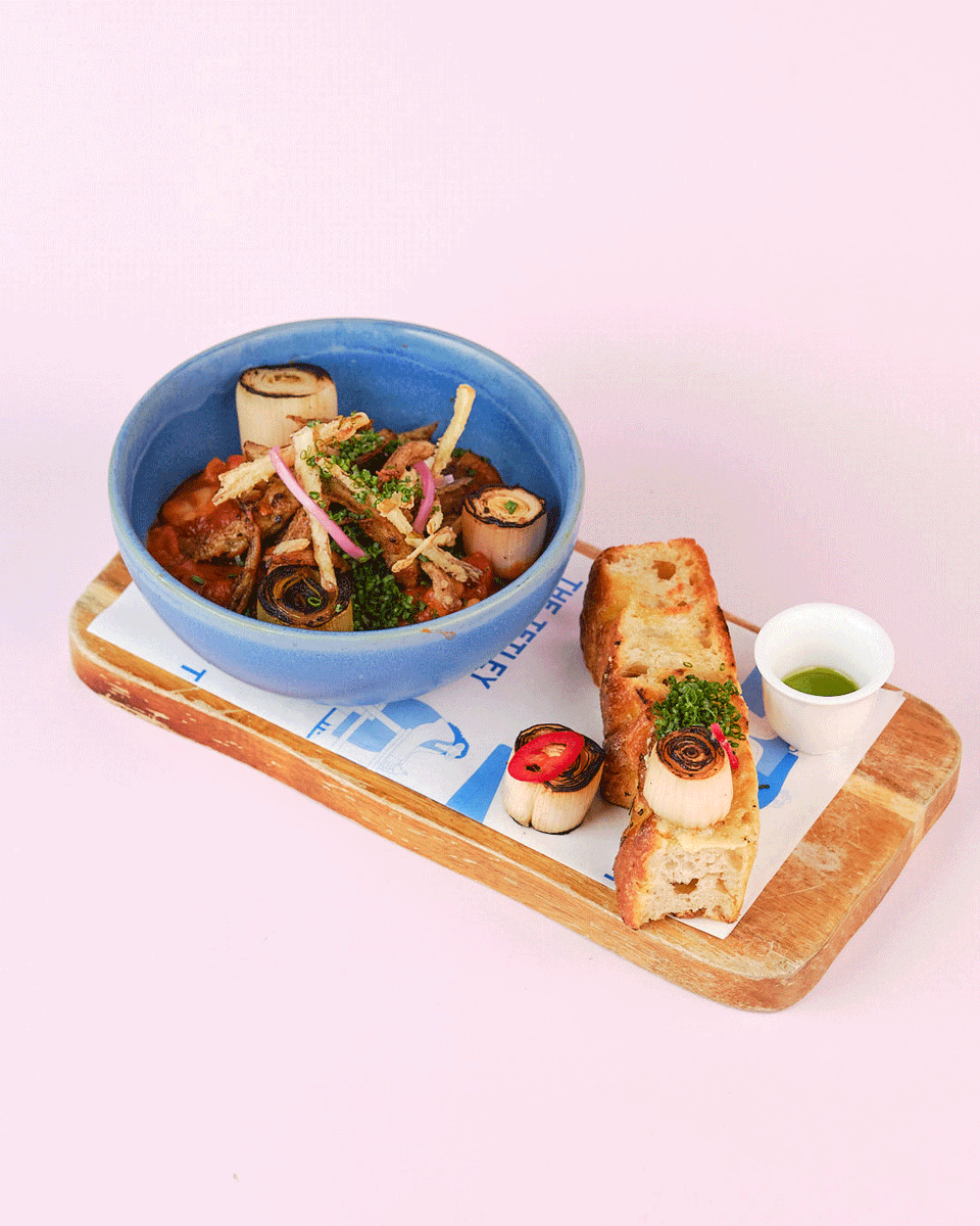 The Tetley Bar & Kitchen tweet media