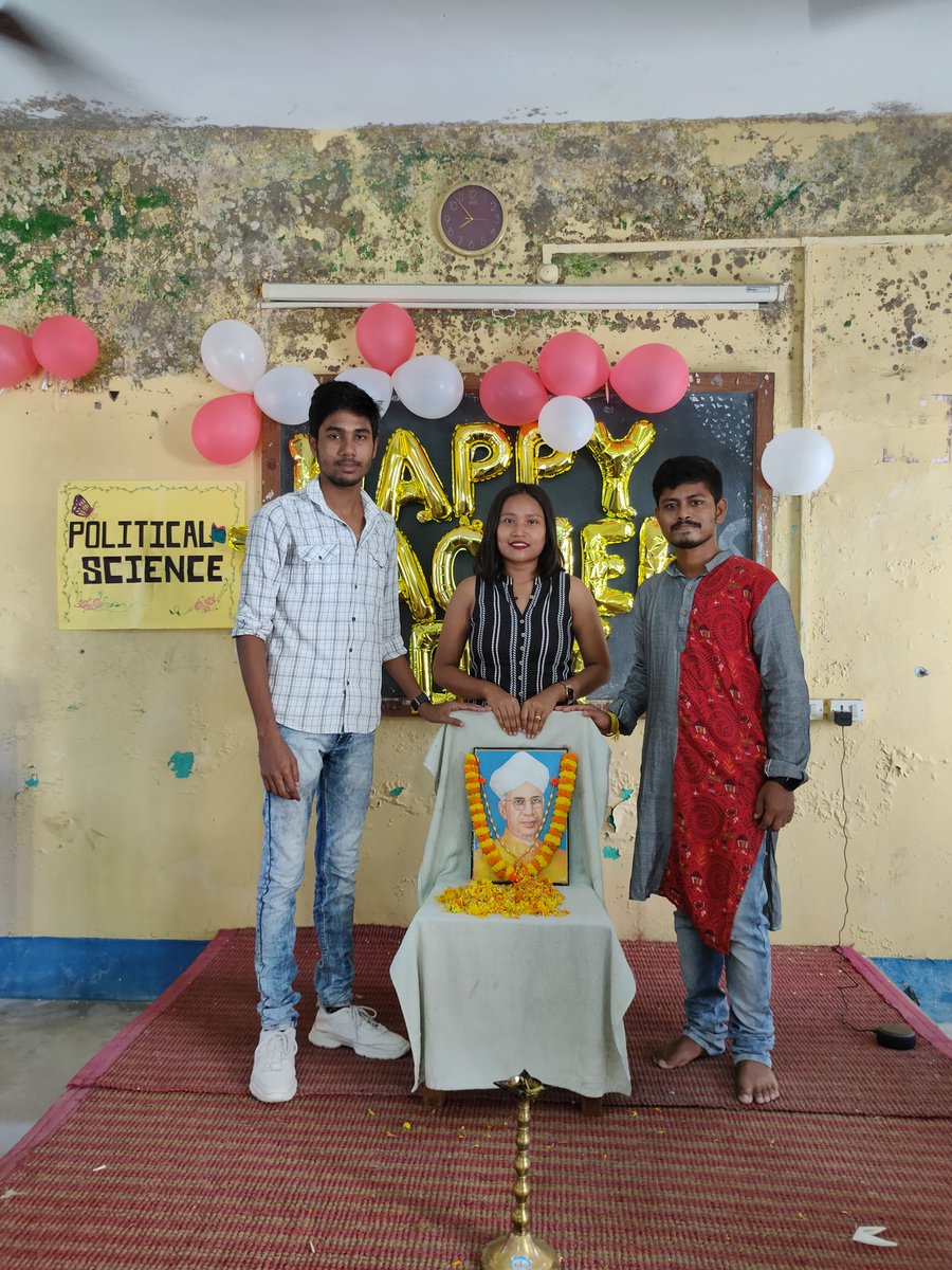 BijoyGhoshAmi's tweet photo. Celebrating Teachers day on 5th September 2023, Department of Political Science, University of North Bengal 💖. https://t.co/rhrkhuxMj8