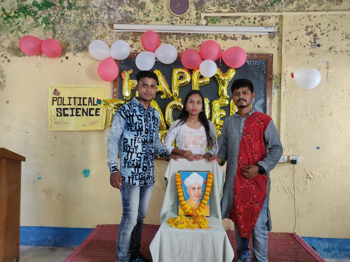 BijoyGhoshAmi's tweet photo. Celebrating Teachers day on 5th September 2023, Department of Political Science, University of North Bengal 💖. https://t.co/rhrkhuxMj8