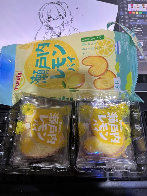 悲しくなっちゃった…

まずこのトレイの面積いっぱいに個別包装が入ってるけど、その個別包装の中身の面積がコレよ…? 