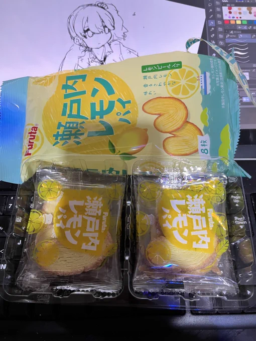 悲しくなっちゃった…

まずこのトレイの面積いっぱいに個別包装が入ってるけど、その個別包装の中身の面積がコレよ…? 