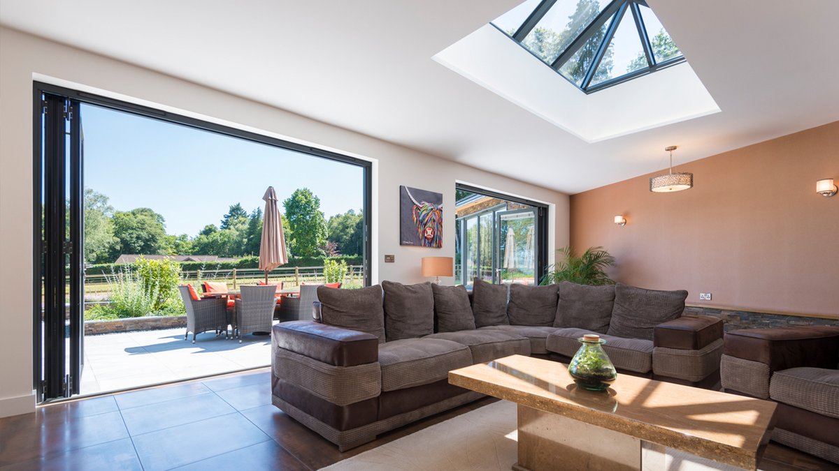 Originbifolds's tweet image. 🌞 x Origin, name a better combo! #Heatwave2023 #OriginDoors #OriginWindows